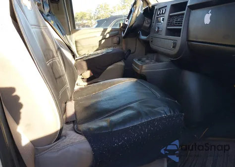 2008 Chevrolet Express Work Van из США, поврежденный, VIN 1GCFG154581103900